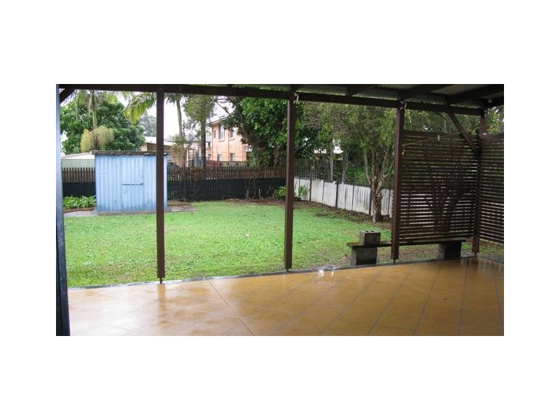 30 Twenty Fourth Ave, Palm Beach QLD 4221