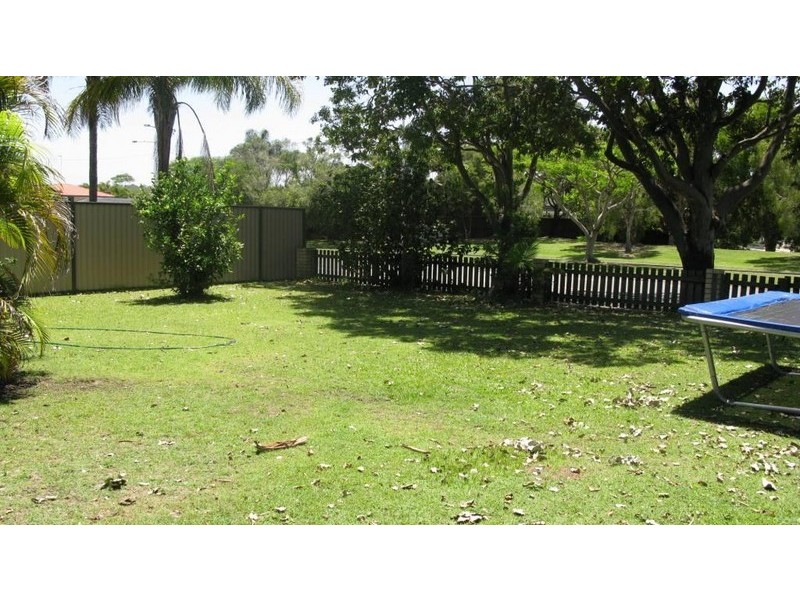 31 Kurrajong Crt, Palm Beach QLD 4221