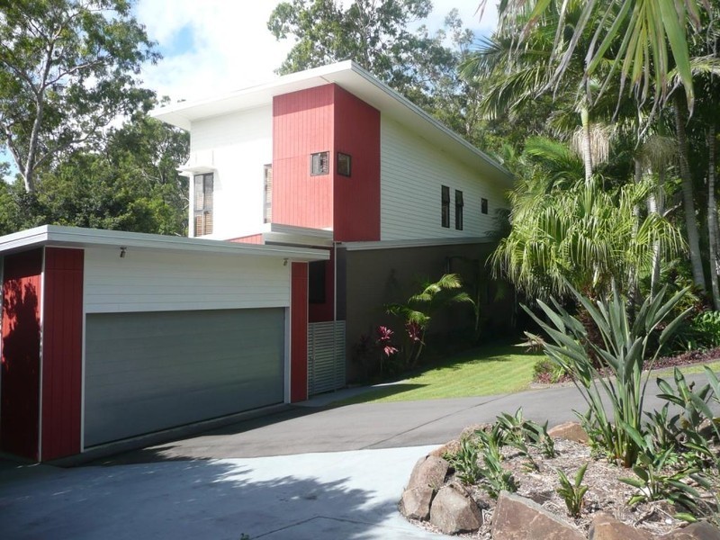 3 Buckingham Way, Elanora QLD 4221