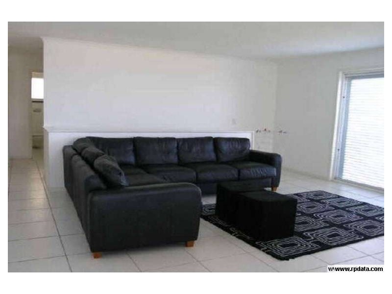 1/1 Nineteenth Ave, Palm Beach QLD 4221