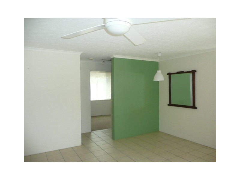 1/16 Mawarra Ave, Palm Beach QLD 4221