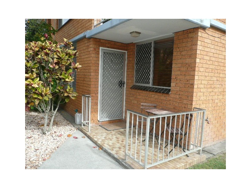 1/16 Mawarra Ave, Palm Beach QLD 4221