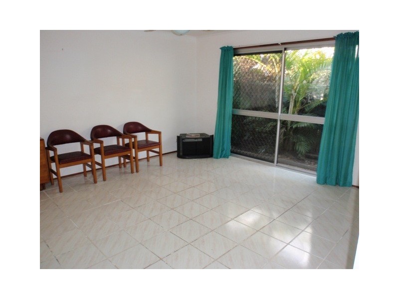 2/22 Fourth Avenue, Palm Beach QLD 4221