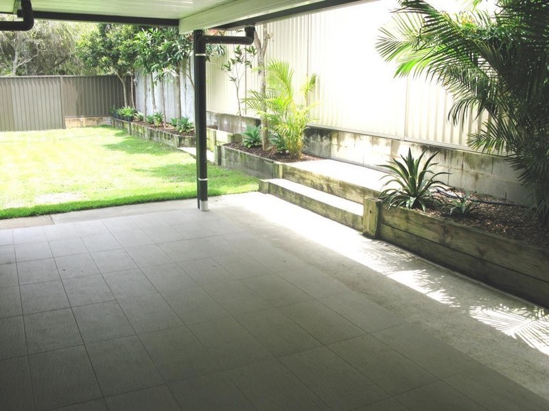 196 Cypress Terrace, Palm Beach QLD 4221