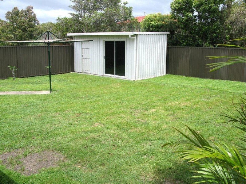 196 Cypress Terrace, Palm Beach QLD 4221