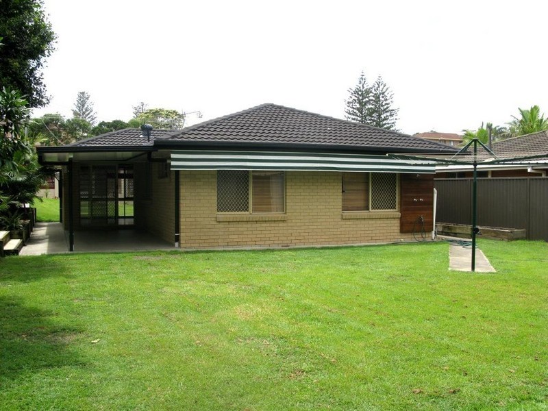 196 Cypress Terrace, Palm Beach QLD 4221