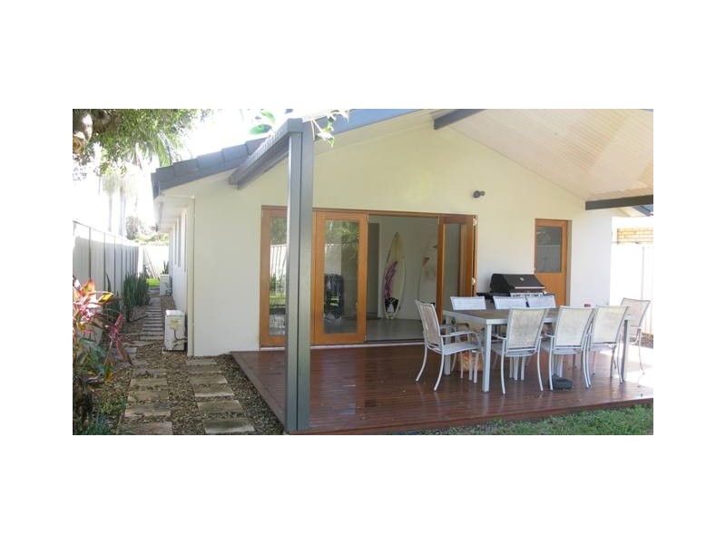 38 Fifteenth Avenue, Palm Beach QLD 4221