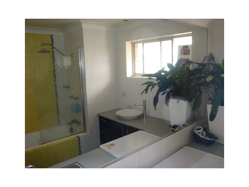 8/4 Nalla Court, Palm Beach QLD 4221