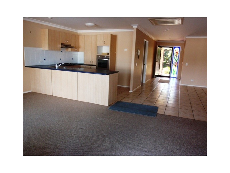 2/18 Shallow Bay Drive, Tweed Heads South NSW 2486