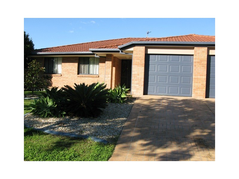 2/18 Shallow Bay Drive, Tweed Heads South NSW 2486