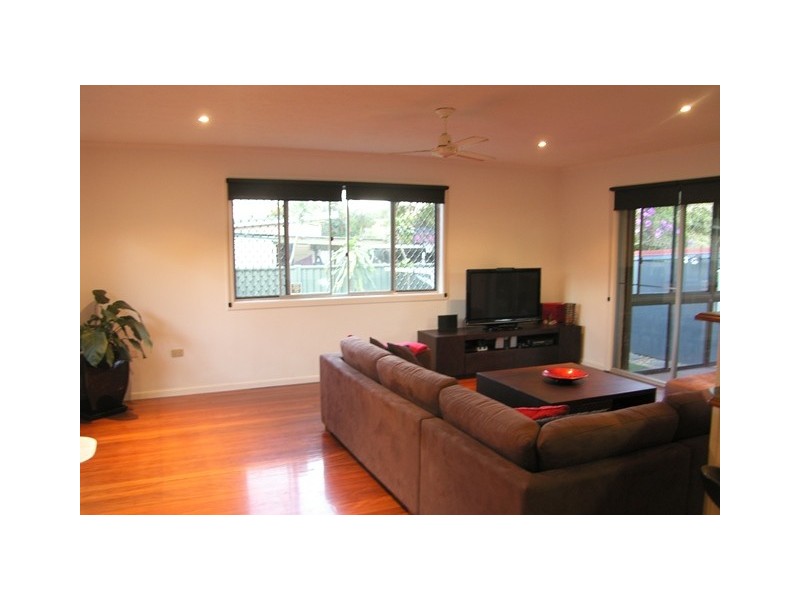 12 Iluka Street, Palm Beach QLD 4221