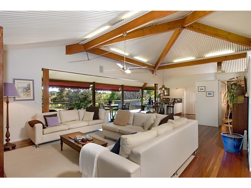 11 Wirildar Dr, Elanora QLD 4221