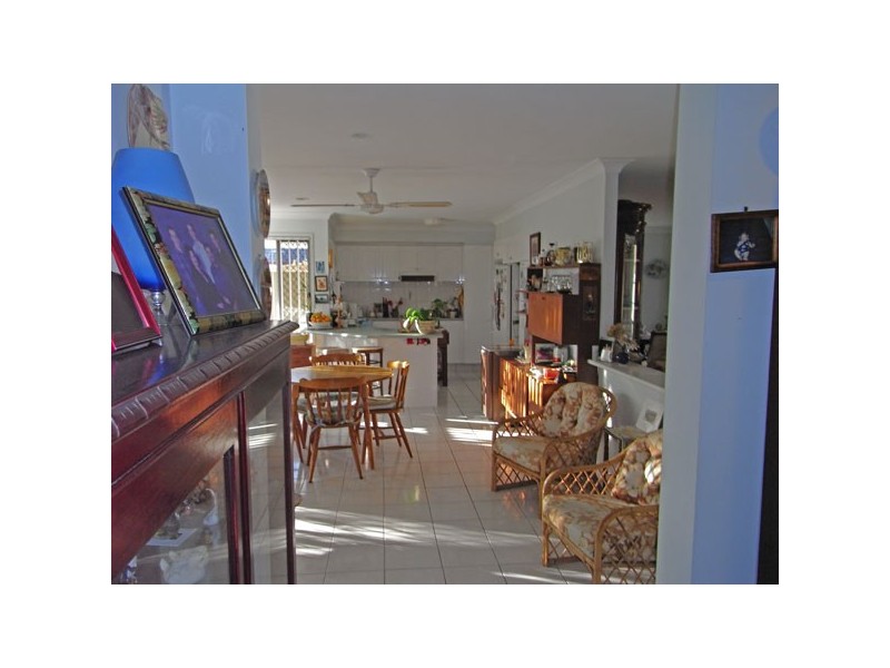 6  Vancouver Dr, Robina QLD 4226