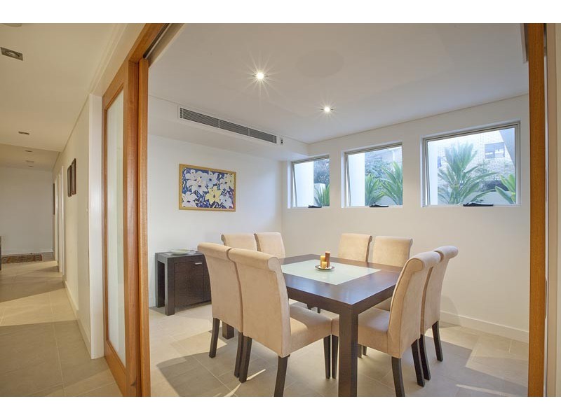 1/61 Garrick Street, Coolangatta QLD 4225