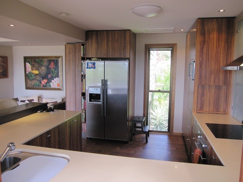 8 Coogee Court, Elanora QLD 4221