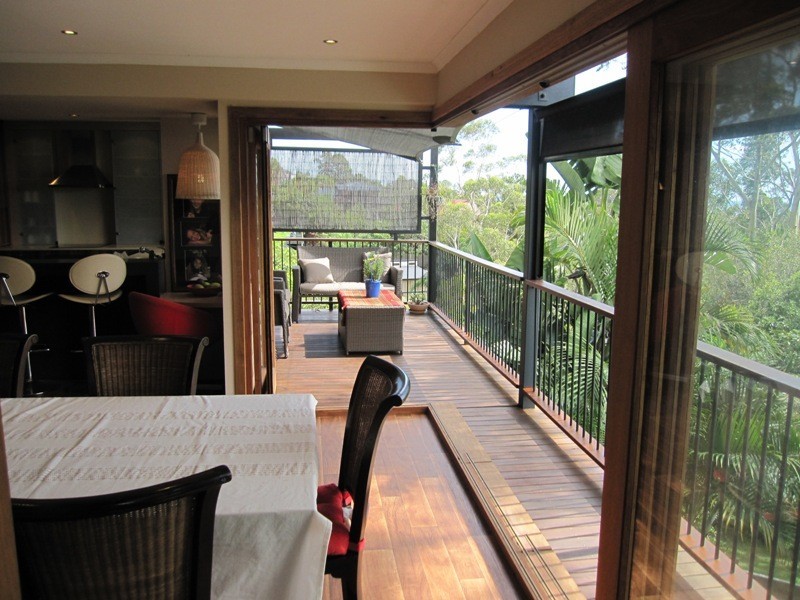 8 Coogee Court, Elanora QLD 4221