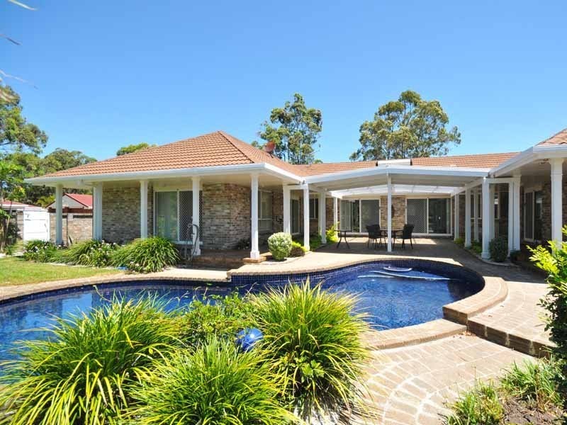 38 Westminster Blvd, Elanora QLD 4221