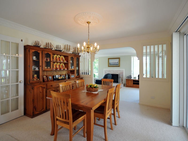 38 Westminster Blvd, Elanora QLD 4221