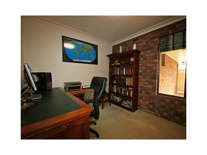 10 Sumach Place, Palm Beach QLD 4221