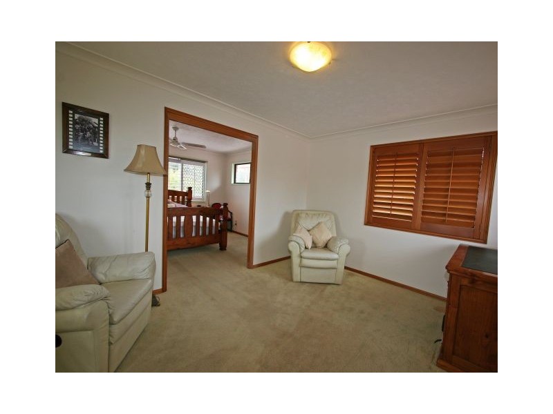 10 Sumach Place, Palm Beach QLD 4221