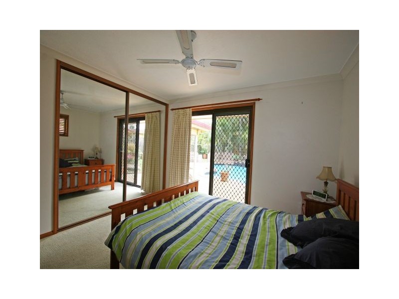 10 Sumach Place, Palm Beach QLD 4221