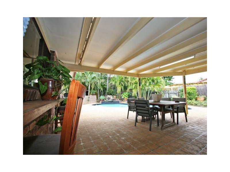 10 Sumach Place, Palm Beach QLD 4221