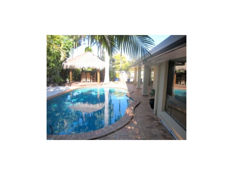 202 Tallebudgera Drive, Palm Beach QLD 4221