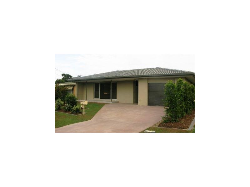 32 Tatha Avenue, Palm Beach QLD 4221