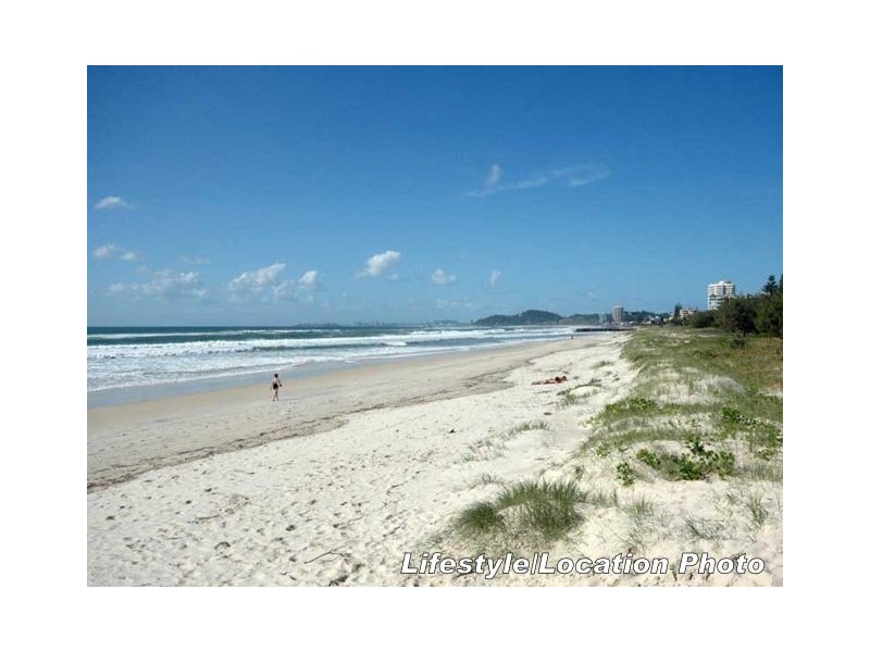 9 Twenty Fourth Avenue, Palm Beach QLD 4221