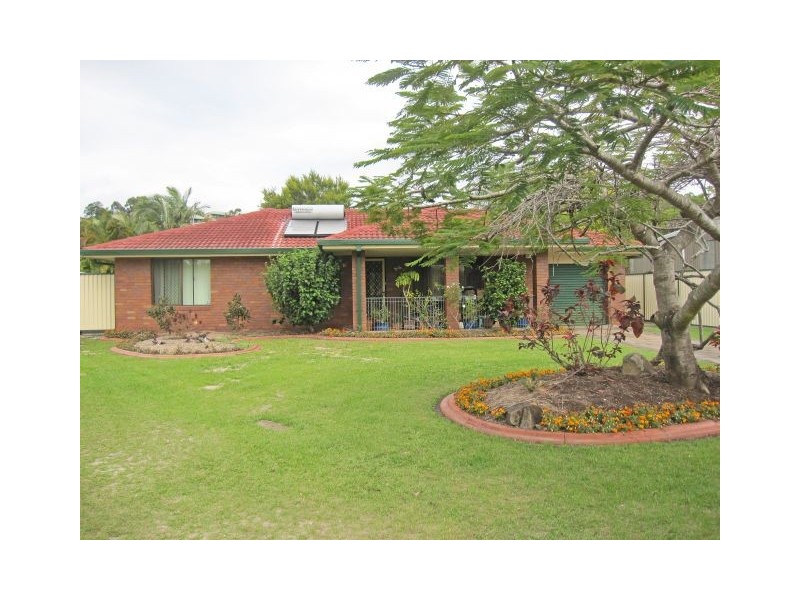 2 Seabrook, Elanora QLD 4221