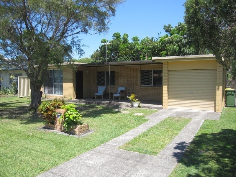 14 Amboina Avenue, Palm Beach QLD 4221