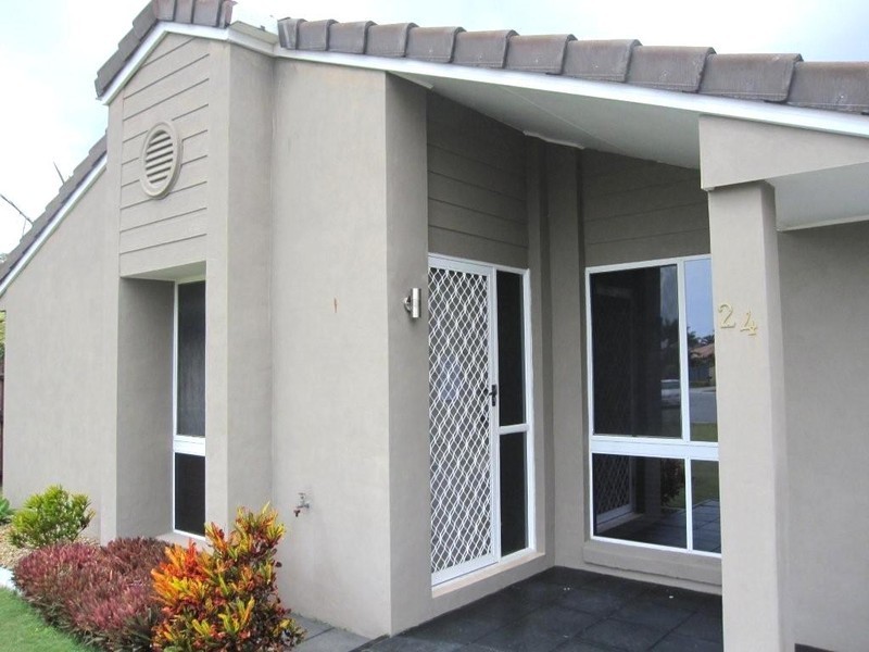 24 Damson Place, Elanora QLD 4221