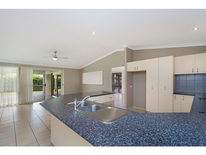 24 Damson Place, Elanora QLD 4221