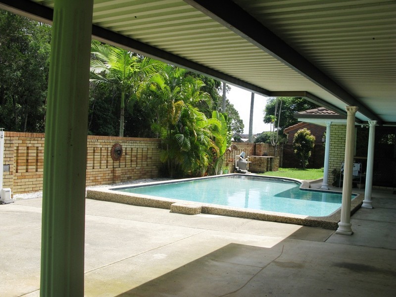 178 Tallebudgera Drive, Palm Beach QLD 4221