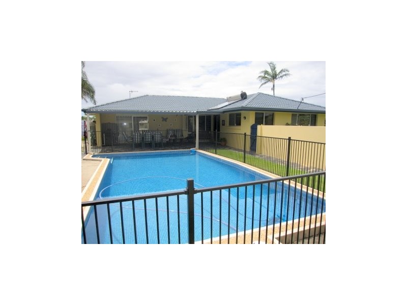 122 Mallawa Drive, Palm Beach QLD 4221