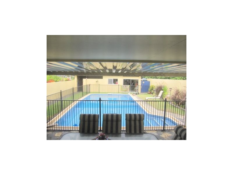 122 Mallawa Drive, Palm Beach QLD 4221