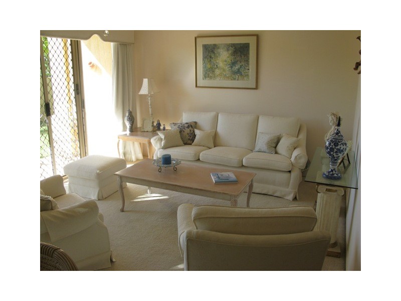 2/152 Palm Meadows Drive, Carrara QLD 4211