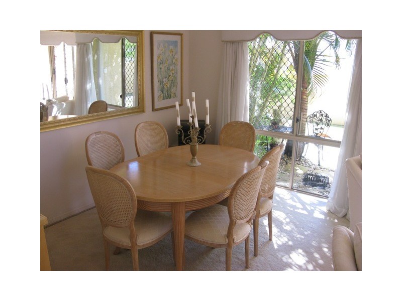 2/152 Palm Meadows Drive, Carrara QLD 4211