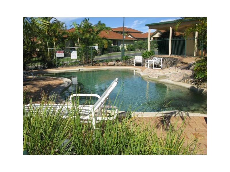 2/152 Palm Meadows Drive, Carrara QLD 4211