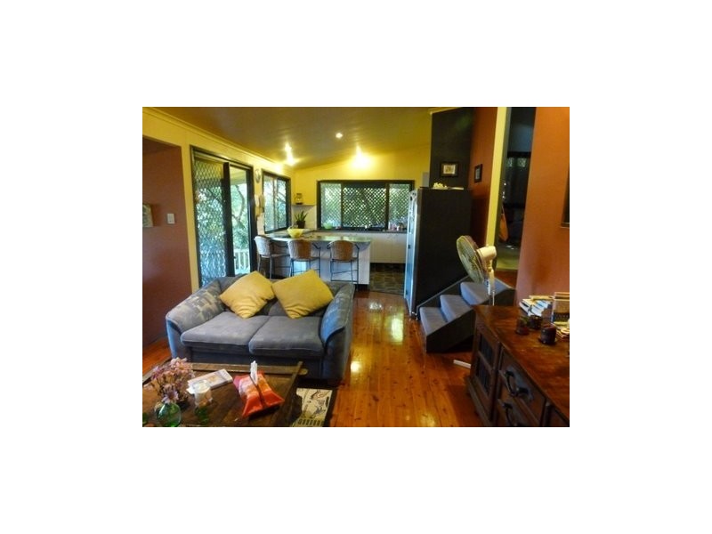 9 Doubleview Drive, Elanora QLD 4221