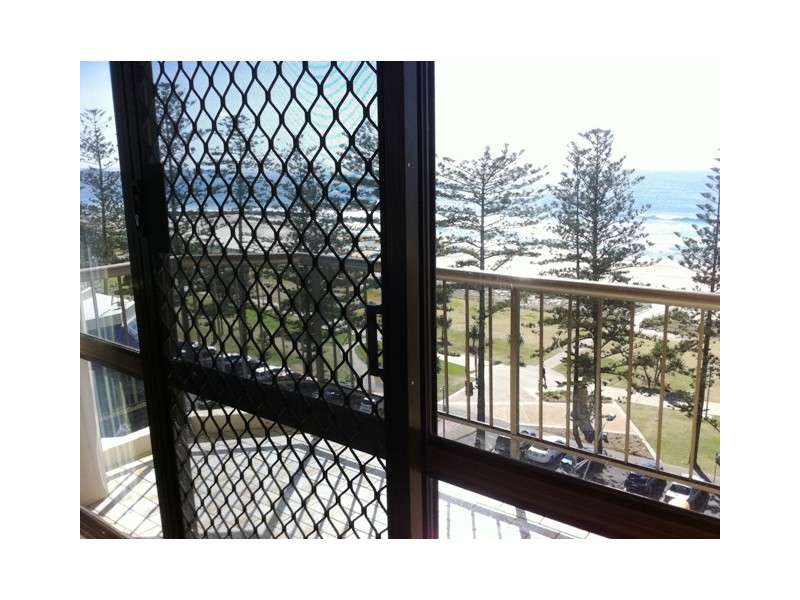 19/82 Marine Parade, Coolangatta QLD 4225