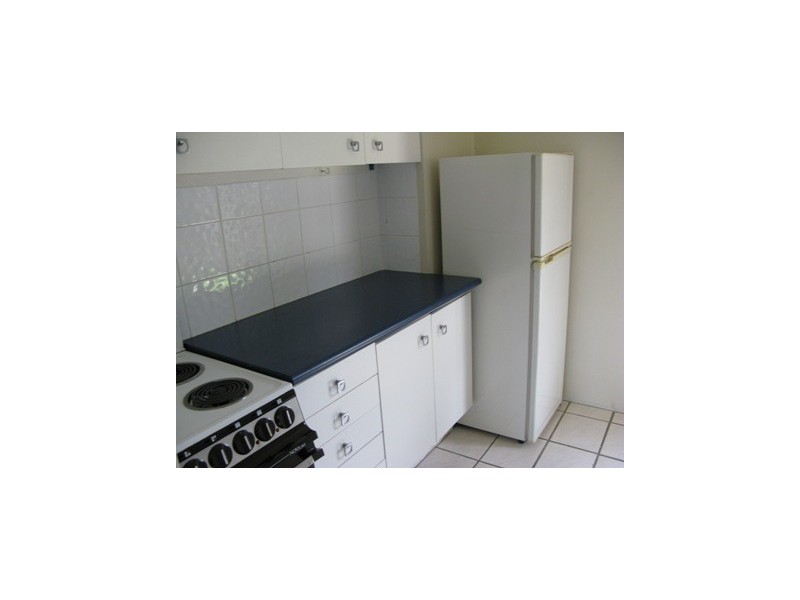 27 Pacific Blvd, Broadbeach Waters QLD 4218