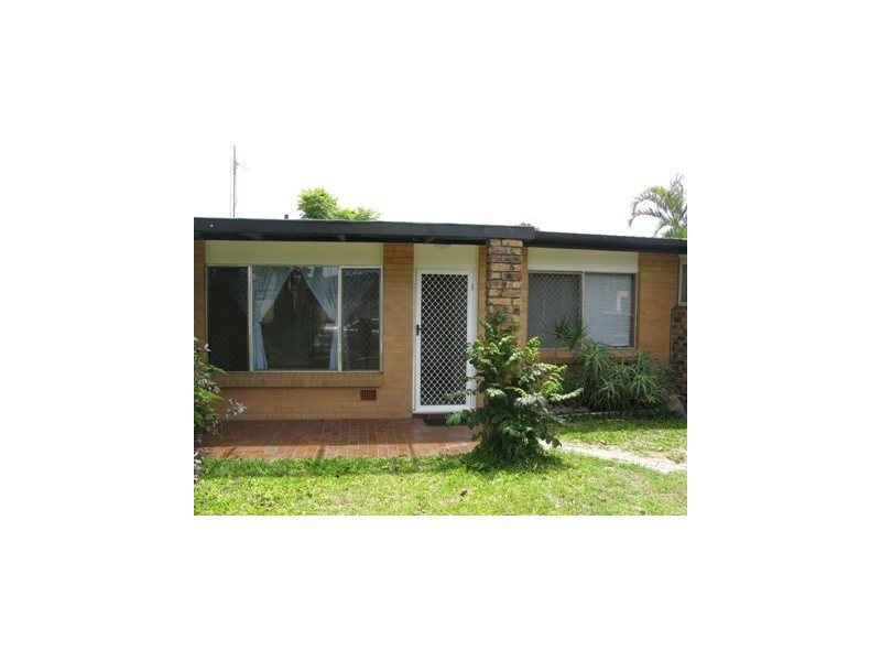 27 Pacific Blvd, Broadbeach Waters QLD 4218