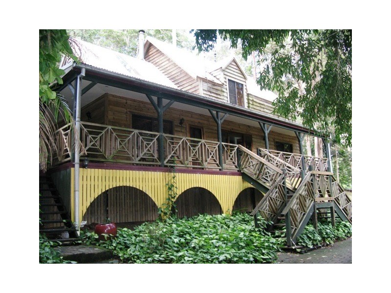 1 Tyalla Court, Tallebudgera QLD 4228