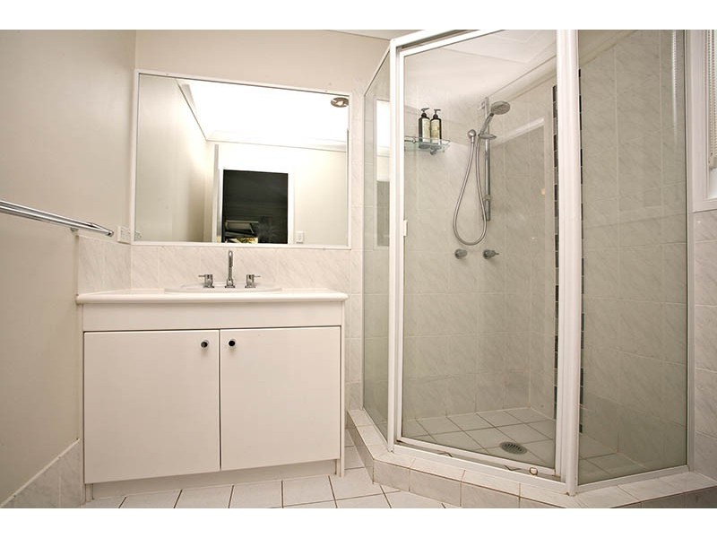 12 Kentia Court, Elanora QLD 4221