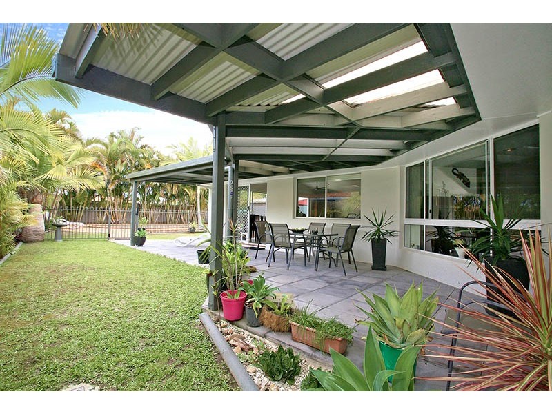 12 Kentia Court, Elanora QLD 4221