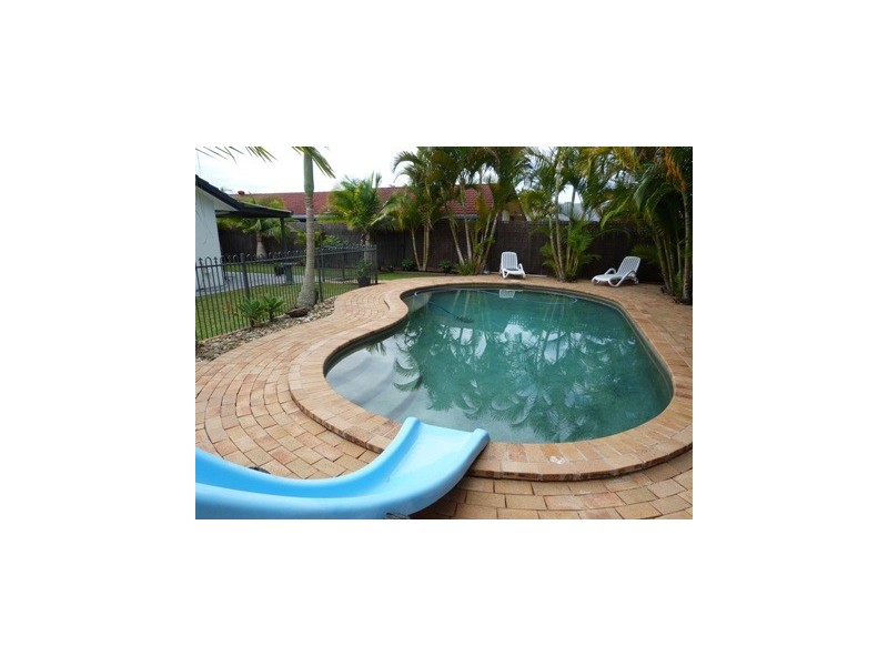 12 Kentia Court, Elanora QLD 4221