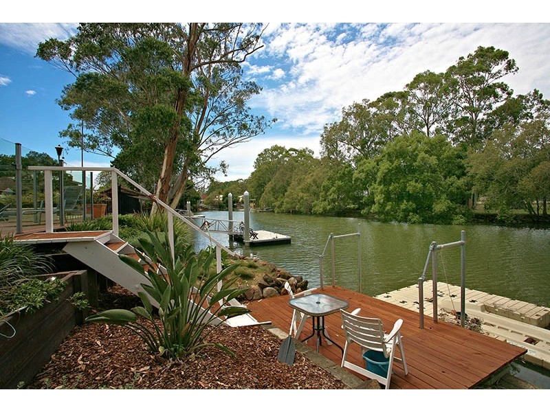 38 Whitsunday Drive, Currumbin Waters QLD 4223