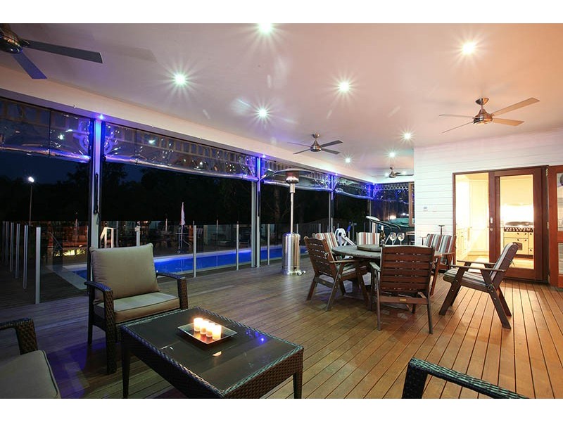 38 Whitsunday Drive, Currumbin Waters QLD 4223