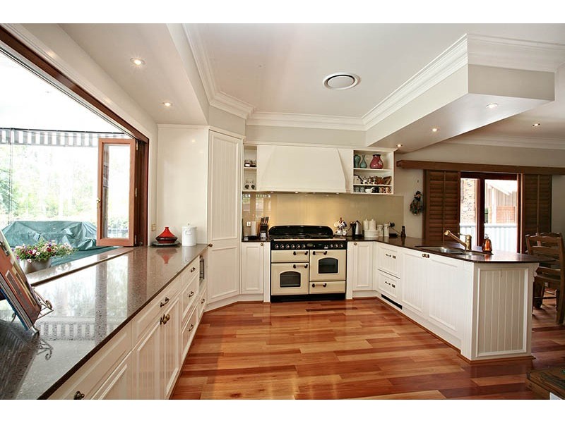 38 Whitsunday Drive, Currumbin Waters QLD 4223